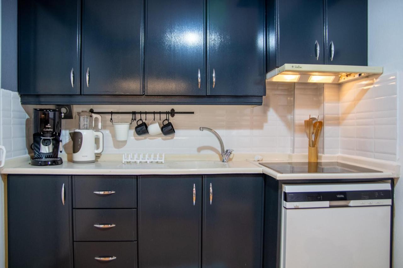 Amazing Flat Near The Coast With A Delightful Shared Terrace Close To Public Transportation In Karsiyaka İzmir Buitenkant foto
