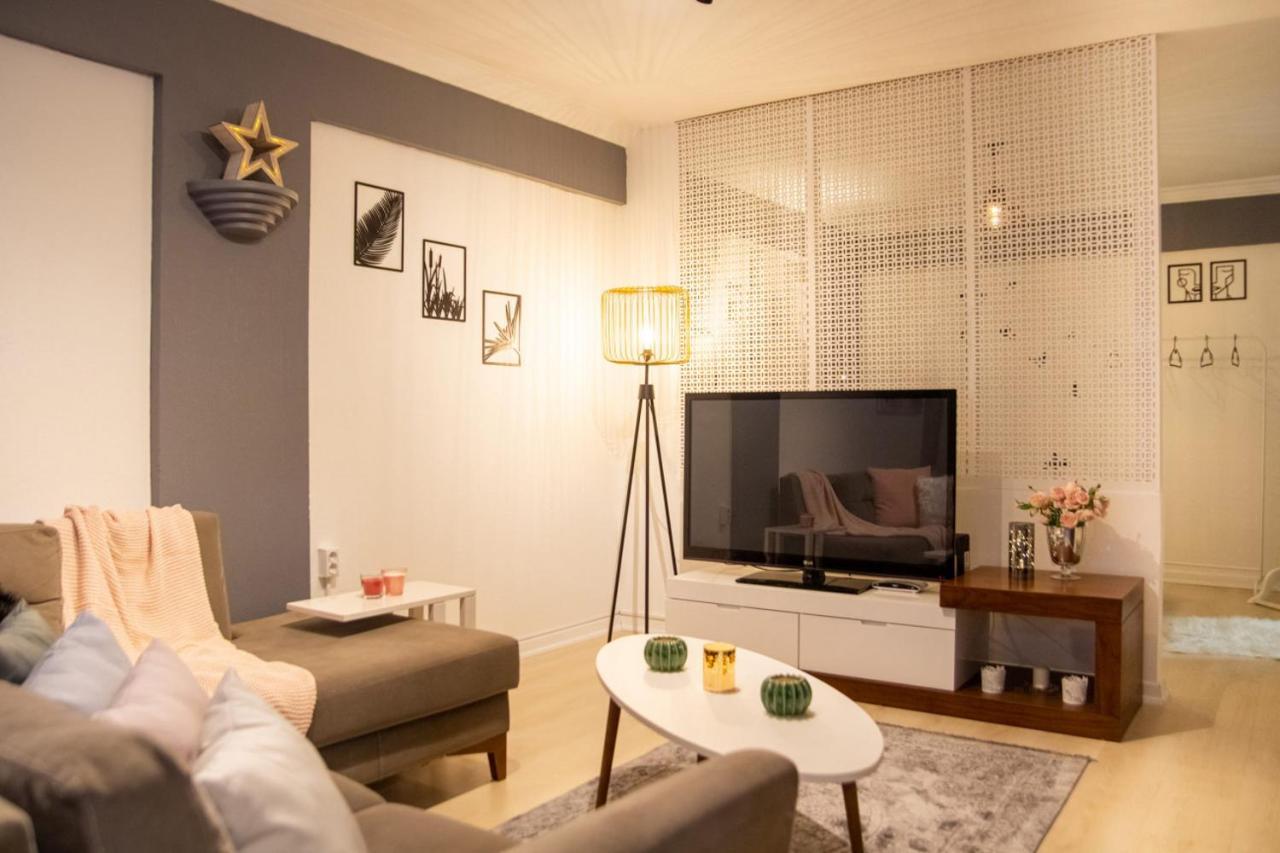 Amazing Flat Near The Coast With A Delightful Shared Terrace Close To Public Transportation In Karsiyaka İzmir Buitenkant foto